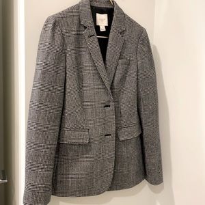 J.CREW, BLACK & WHITE HOUNDSTOOTH,2 BUTTON BLAZER.